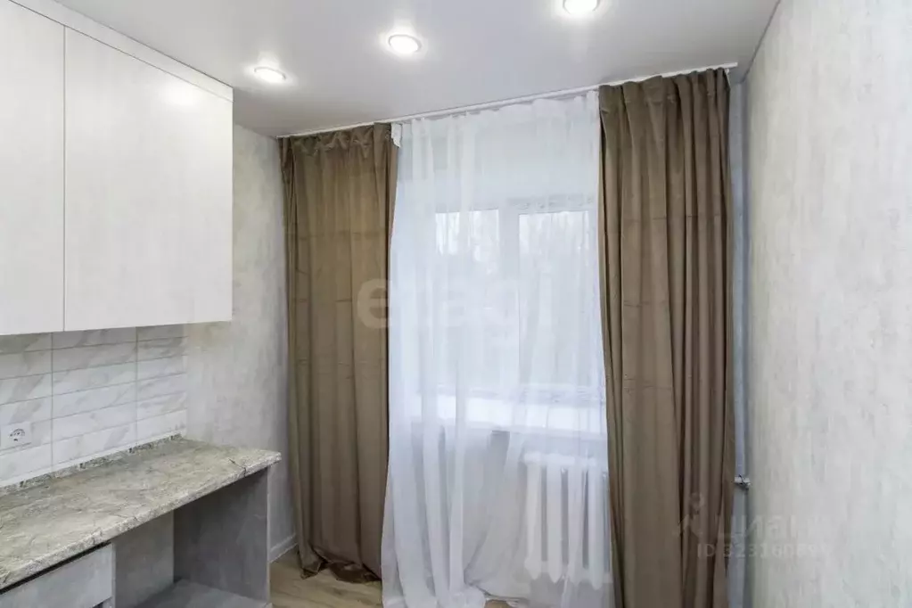 1-к кв. Тюменская область, Тюмень проезд Геологоразведчиков, 21 (30.5 ... - Фото 0