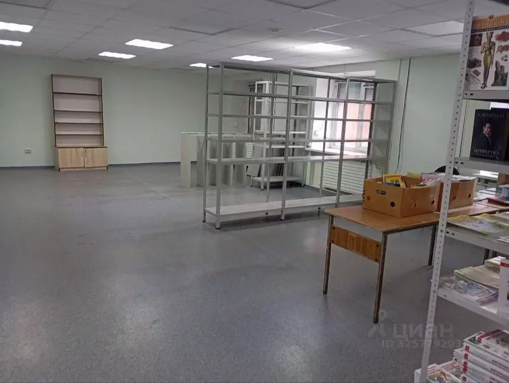 Помещение свободного назначения в Удмуртия, Ижевск Песочная ул., 36А ... - Фото 1