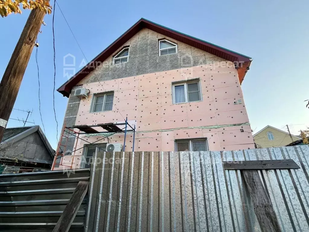 Дом в Волгоградская область, Волгоград ул. Пожарского (321 м) - Фото 1