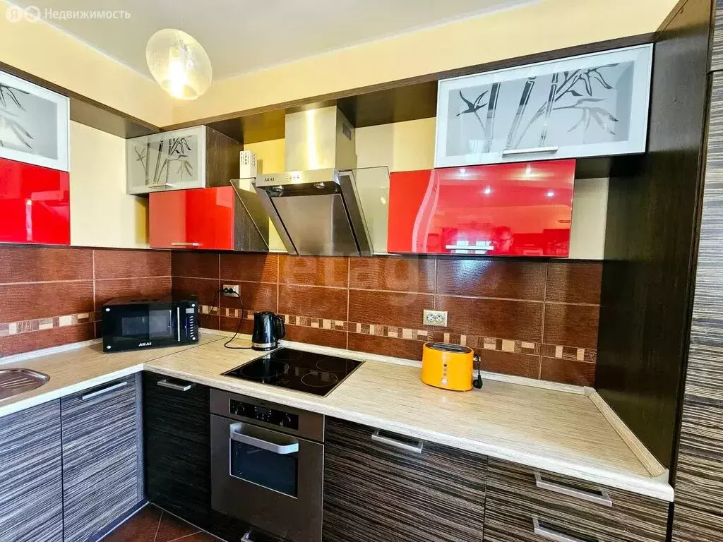 1-комнатная квартира: Тюмень, улица Максима Горького, 68 (48.1 м) - Фото 0