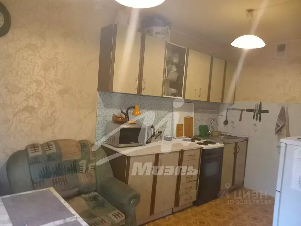 2-к кв. Москва Тарусская ул., 18К1 (59.0 м) - Фото 0