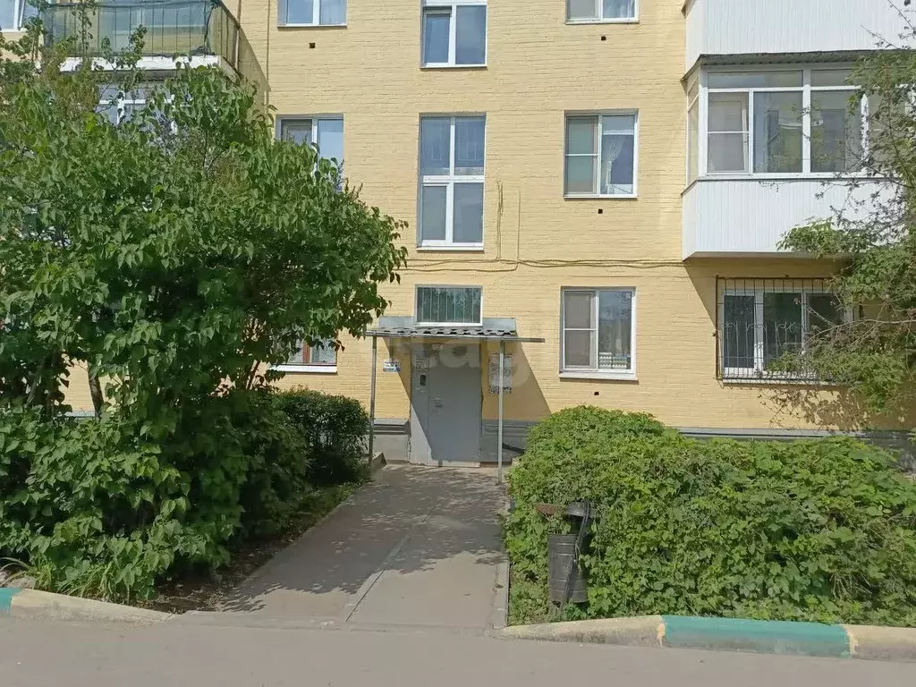 2-к кв. Тульская область, Новомосковск Березовая ул., 4 (38.4 м) - Фото 0