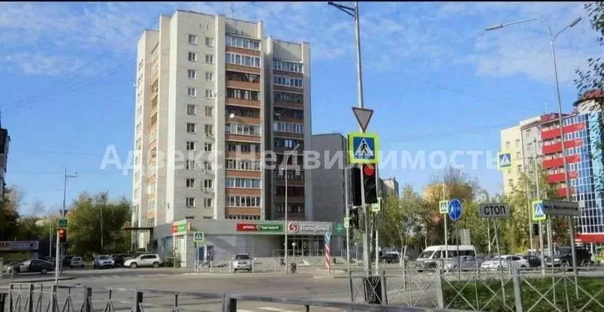 3-к кв. Тюменская область, Тюмень ул. Мельникайте, 44/2 (81.1 м) - Фото 1