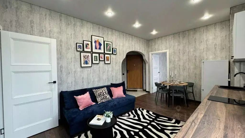 2-к кв. Татарстан, Казань Габдуллы Тукая ул., 57а (52.0 м) - Фото 1