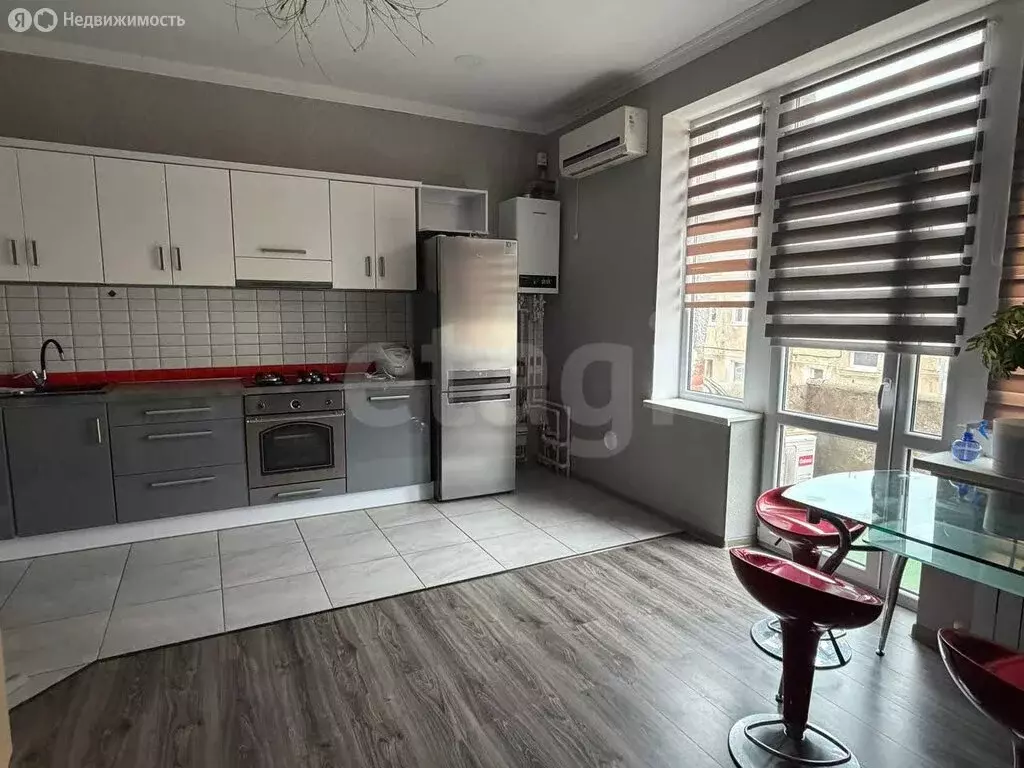 2-комнатная квартира: Гусев, Северная улица, 9 (70 м) - Фото 2