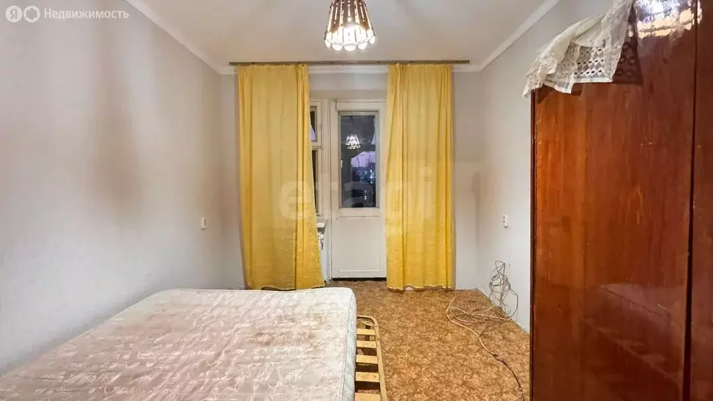 3-комнатная квартира: Приморско-Ахтарск, улица Комиссара Шевченко, ... - Фото 2