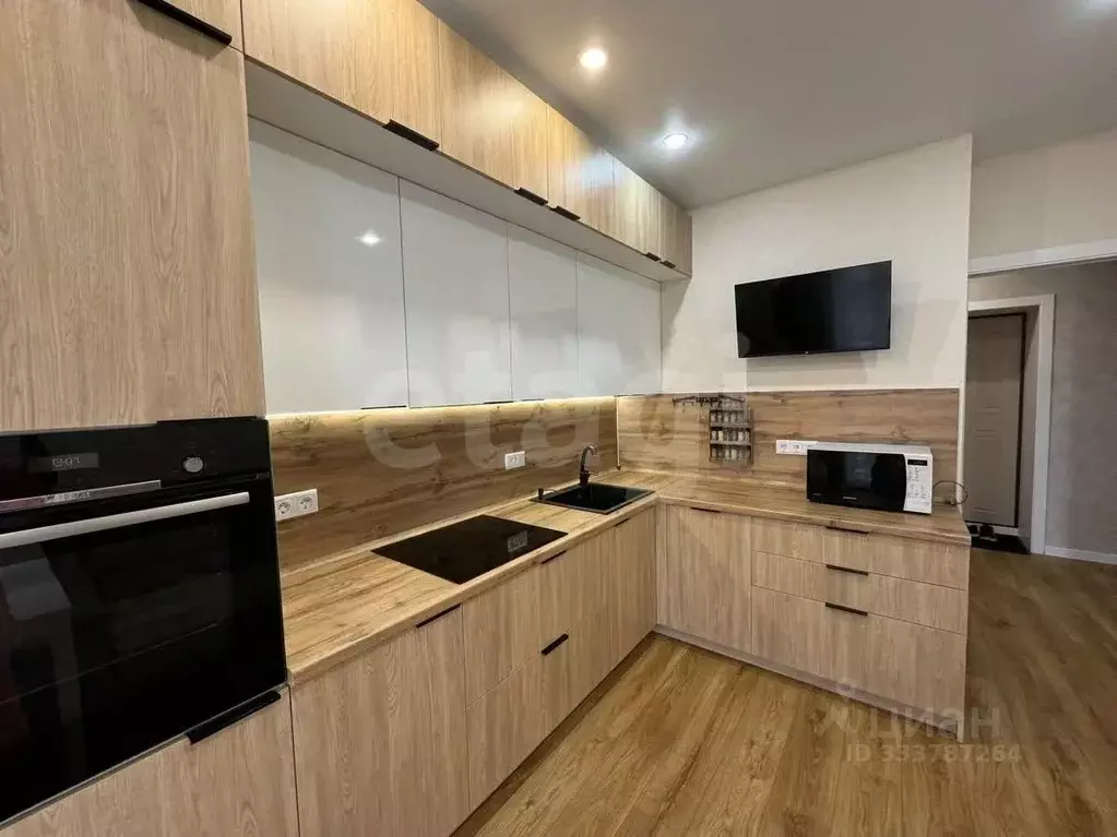 1-к кв. Тюменская область, Тюмень ул. Циолковского, 20А (52.0 м) - Фото 1