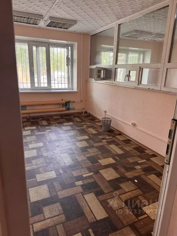 Помещение свободного назначения в Ханты-Мансийский АО, Пыть-Ях 2-й ... - Фото 2