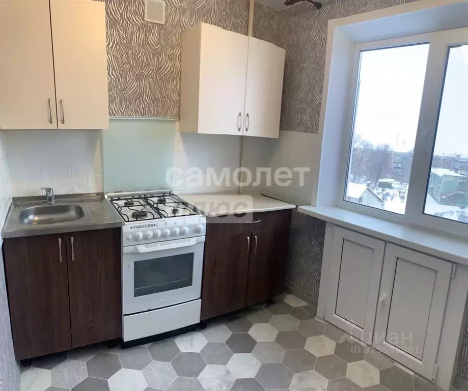 3-к кв. Самарская область, Сызрань ул. Лазо, 25 (61.0 м) - Фото 1