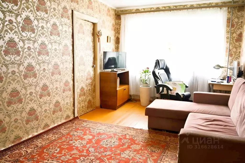 2-к кв. Псковская область, Великие Луки просп. Ленина, 22 (43.0 м) - Фото 1
