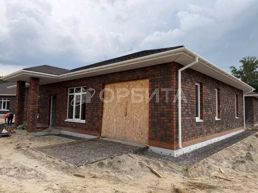 Дом в Тюменская область, Тюмень Меридиан СНТ, ул. Садовая (140 м) - Фото 1