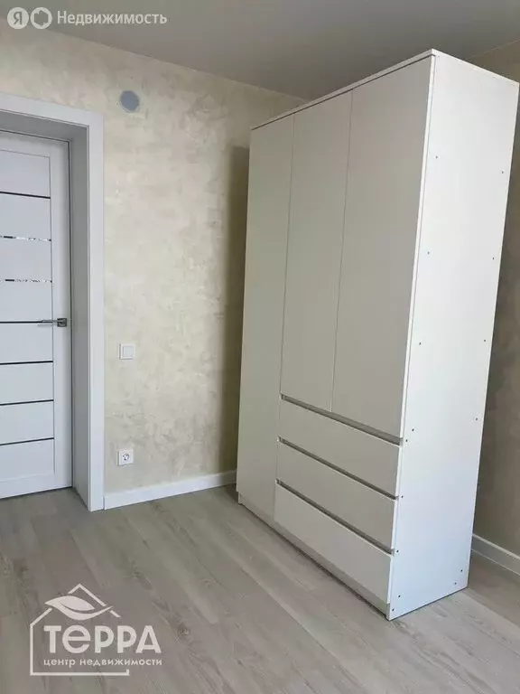 2-комнатная квартира: Евпатория, улица Конституции, 9 (45 м) - Фото 1