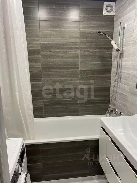 2-к кв. Воронежская область, Воронеж Тепличная ул., 26/10 (60.4 м) - Фото 0