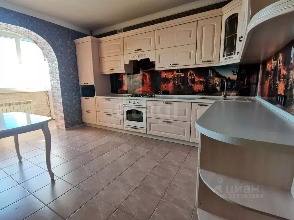 2-к кв. Ханты-Мансийский АО, Ханты-Мансийск ул. Гагарина, 141 (70.7 м) - Фото 1