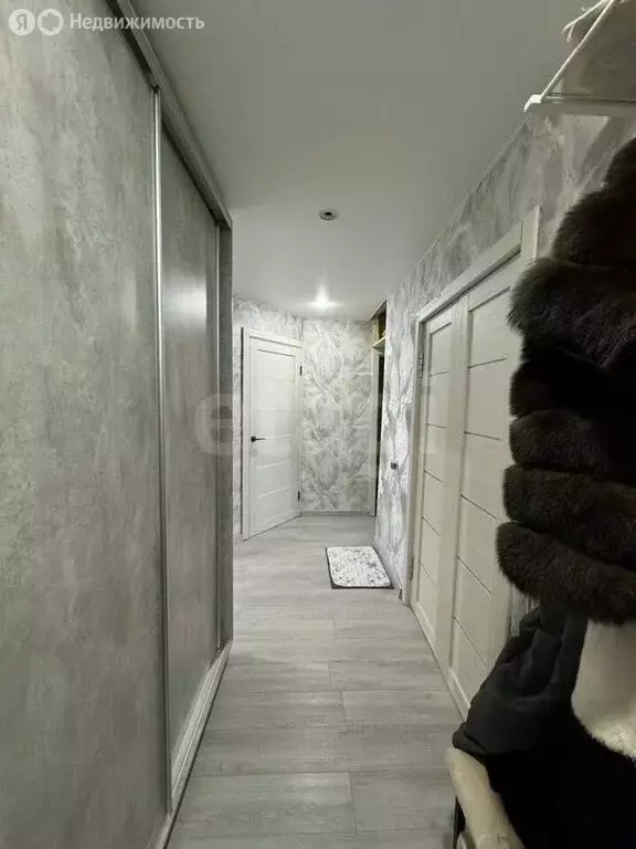 3-комнатная квартира: Пермь, Уинская улица, 42 (62 м) - Фото 1