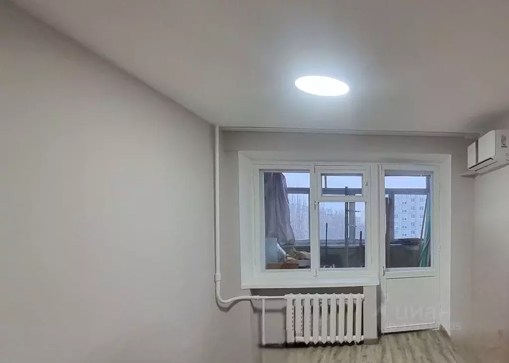 3-к кв. Волгоградская область, Волгоград ул. Николая Отрады, 26 (67.0 ... - Фото 2