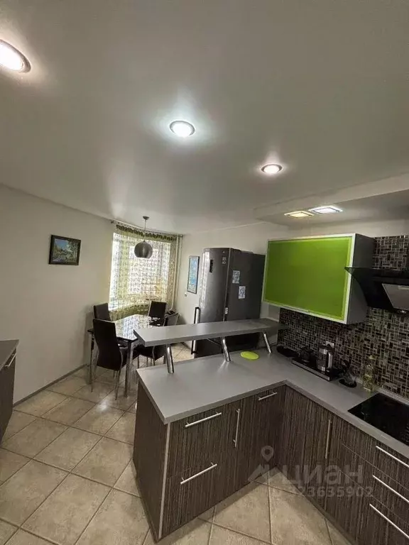 2-к кв. Саратовская область, Энгельс Тихая ул., 55 (80.9 м) - Фото 1