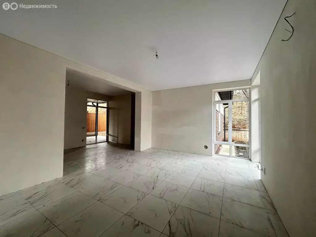 Дом в Добровское сельское поселение, село Краснолесье (90 м) - Фото 1