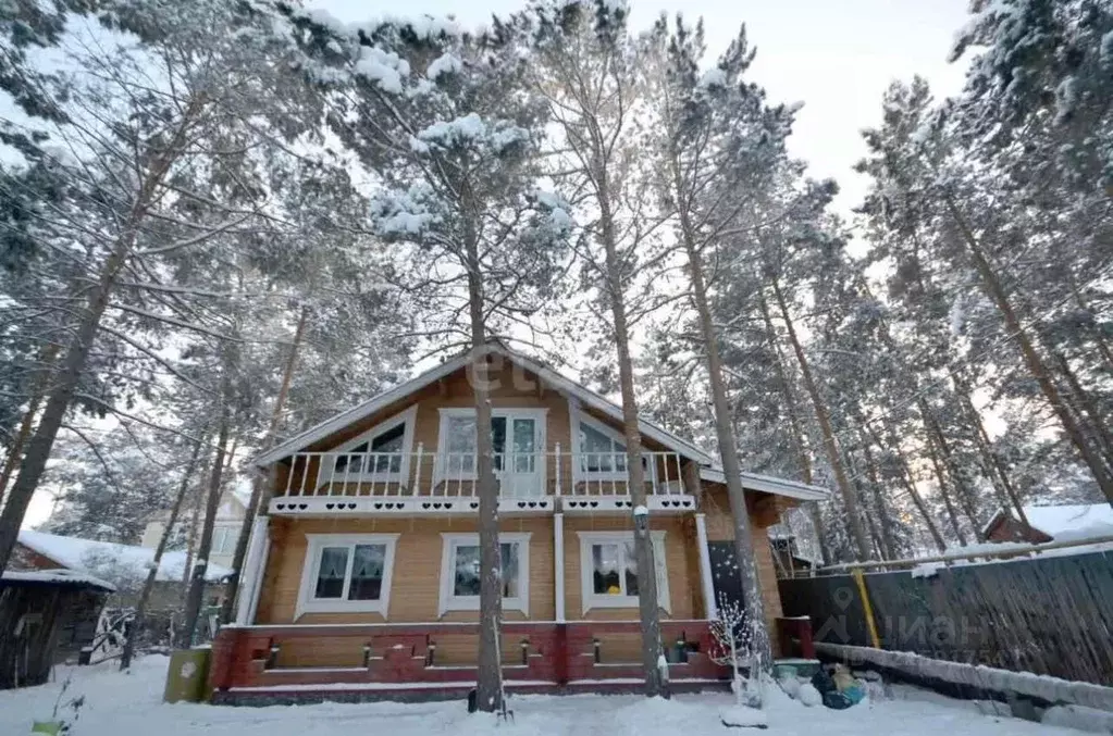 Дом в Саха (Якутия), Якутск ул. Кустук (136 м) - Фото 0