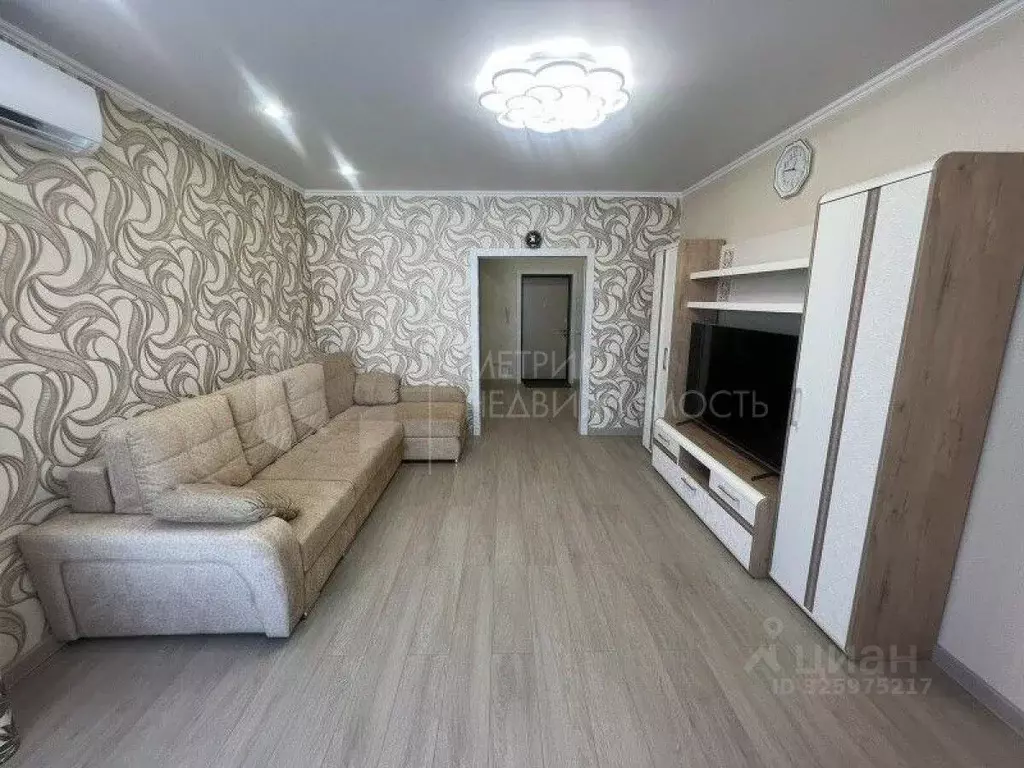 3-к кв. Тюменская область, Тюмень ул. Федюнинского, 30 (83.2 м) - Фото 1