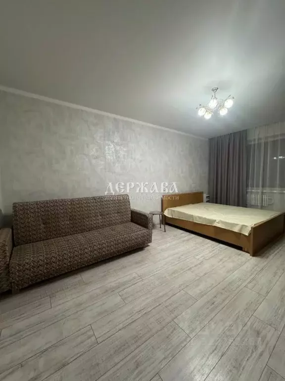 1-к кв. Белгородская область, Старый Оскол Восточный мкр, 6 (38.0 м) - Фото 0