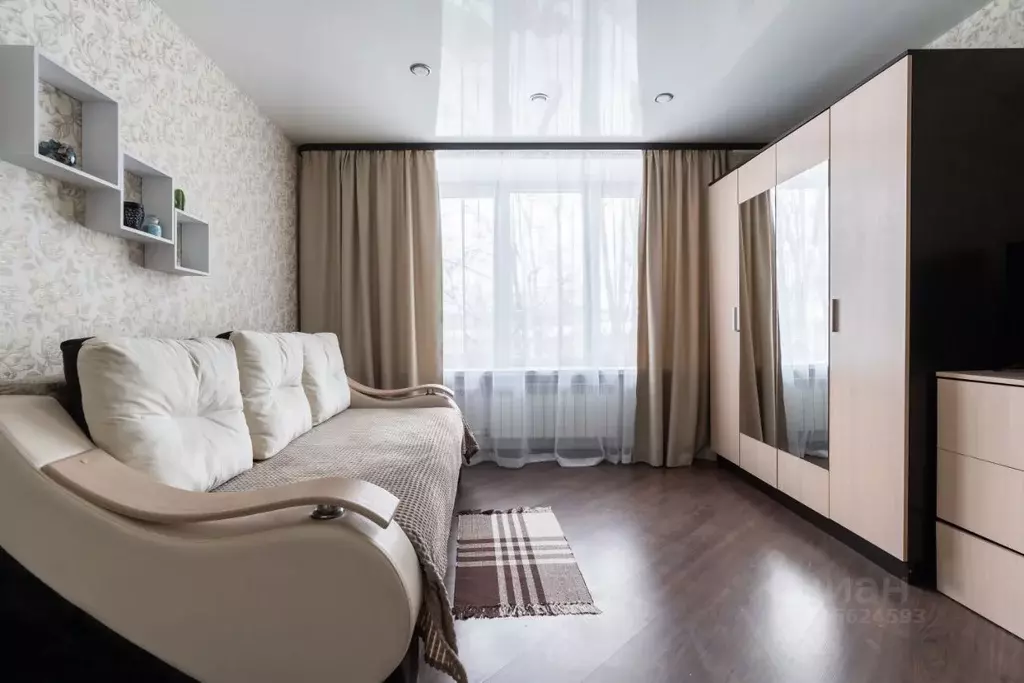 1-к кв. Ленинградская область, Гатчина ул. Рощинская, 20 (36.0 м) - Фото 1