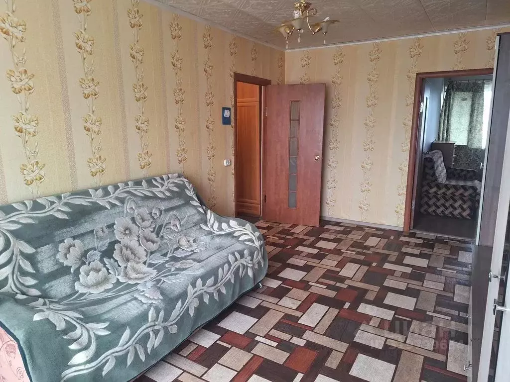 3-к кв. Ленинградская область, Тихвин Ново-Вязитская ул., 1 (63.0 м) - Фото 1