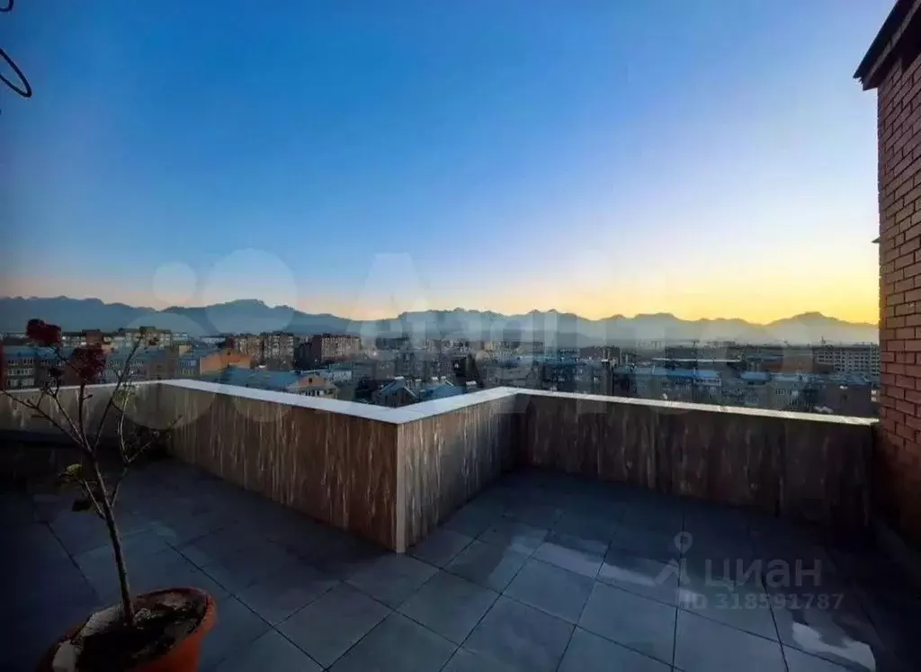 3-к кв. Северная Осетия, Владикавказ Владикавказская ул., 63к2 (110.0 ... - Фото 1