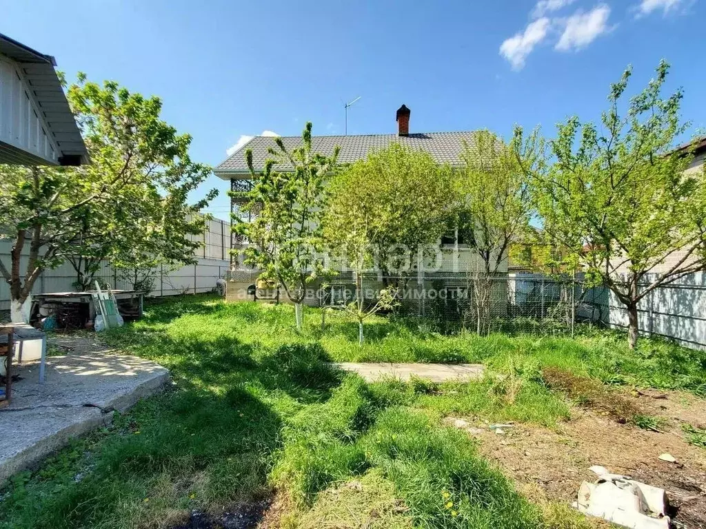 Дом в Ставропольский край, Ессентуки ул. Губина (210 м) - Фото 1