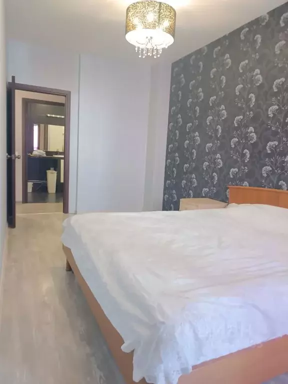 3-к кв. Свердловская область, Екатеринбург ул. Токарей, 40 (84.0 м) - Фото 1