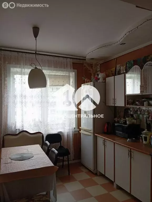 3-комнатная квартира: Новосибирск, улица Лебедевского, 2 (64 м) - Фото 1