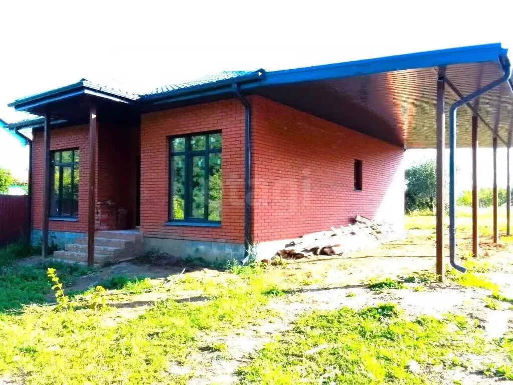 Дом в Белгородская область, Новооскольский муниципальный округ, с. ... - Фото 1