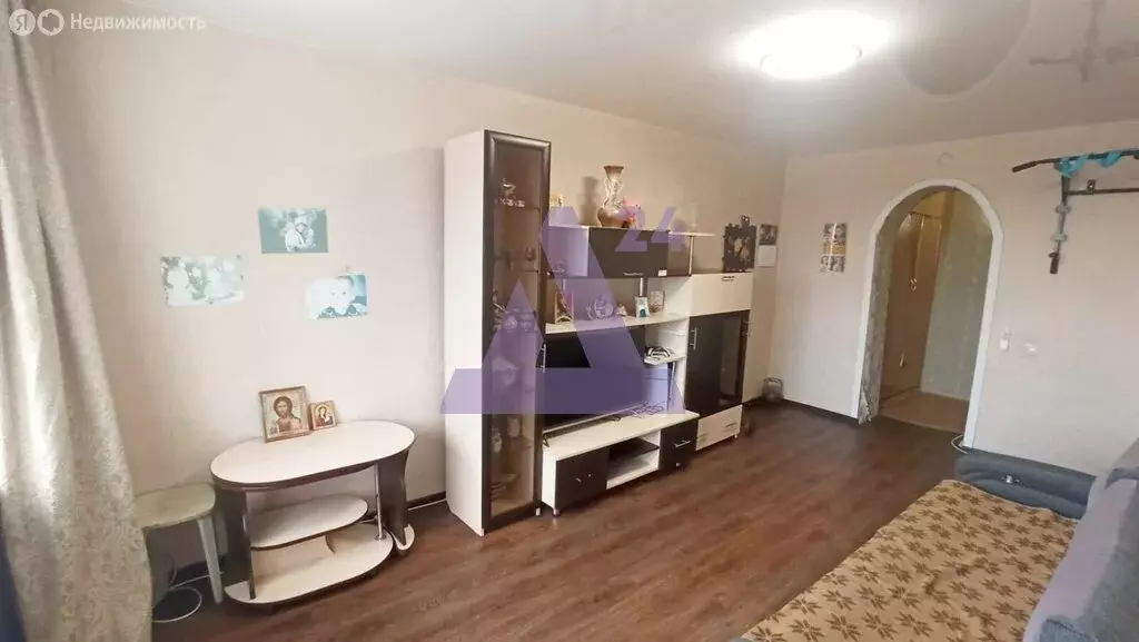 3-комнатная квартира: Новоалтайск, посёлок Новогорский, Депутатская ... - Фото 2