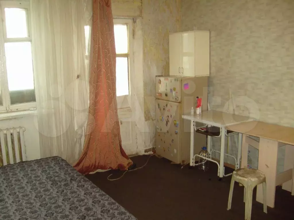 Комната 18 м в 3-к., 2/2 эт. - Фото 0