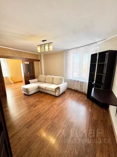 2-к кв. Омская область, Омск просп. Комарова, 19 (61.0 м) - Фото 1