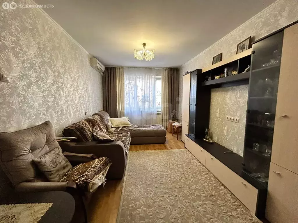 3-комнатная квартира: Раменское, Красноармейская улица, 12 (64.4 м) - Фото 0