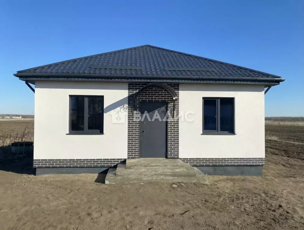 Дом в Калининградская область, Гурьевский муниципальный округ, пос. ... - Фото 1