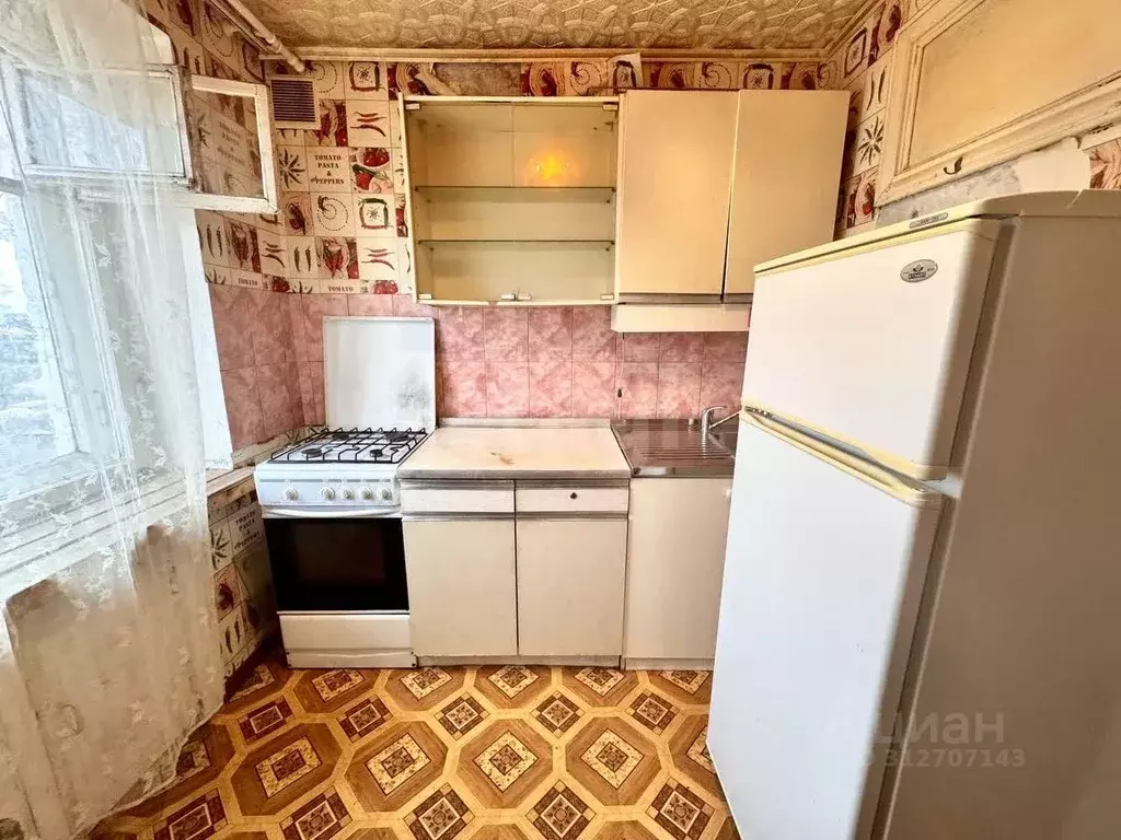 2-к кв. Смоленская область, Ярцево ул. 50 лет Октября, 12 (41.9 м) - Фото 0