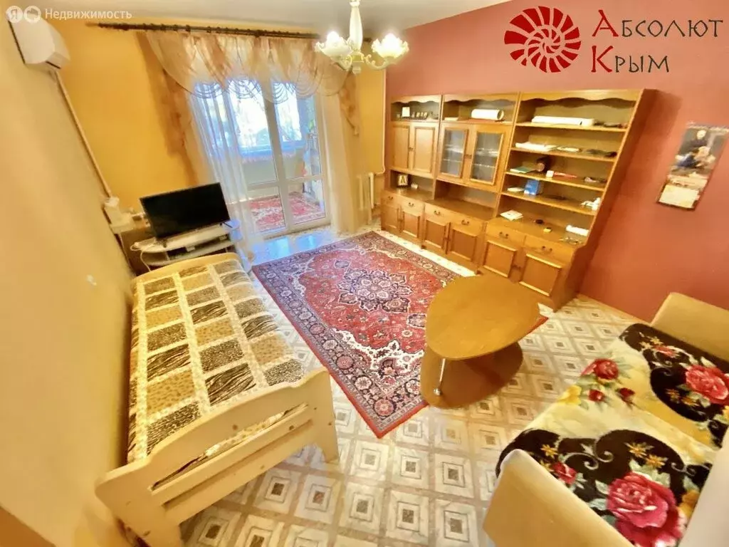 3-комнатная квартира: Феодосия, Симферопольское шоссе, 41А (68.3 м) - Фото 1