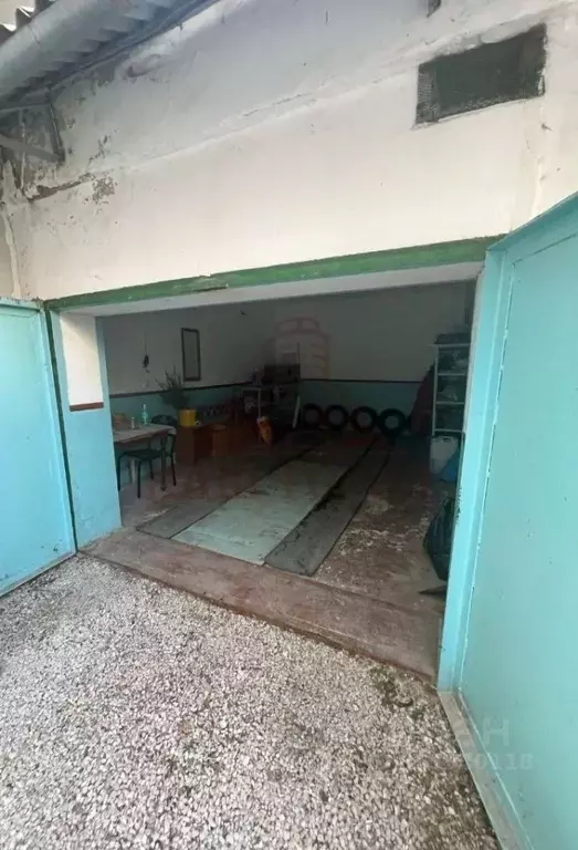 Гараж в Крым, Феодосия бул. Старшинова, 12 (44 м) - Фото 1