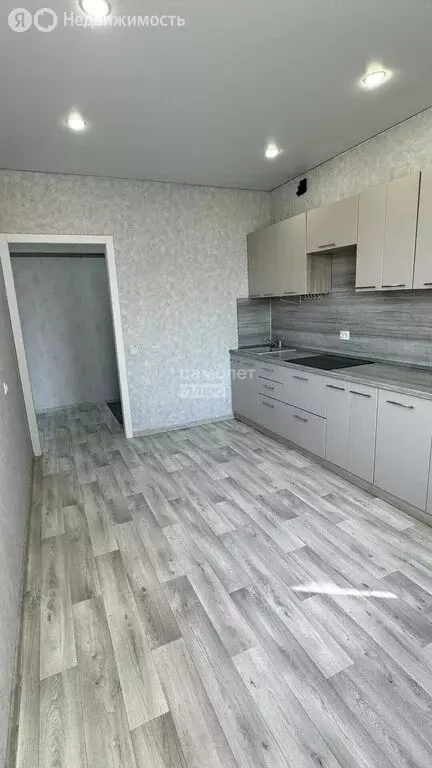 2-комнатная квартира: Октябрьский, улица Рахимьяна Насырова, 3 (53 м) - Фото 2