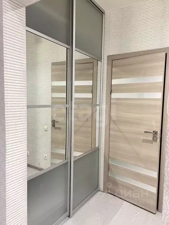 Студия Новосибирская область, Новосибирск ул. Крылова, 34 (29.0 м) - Фото 1