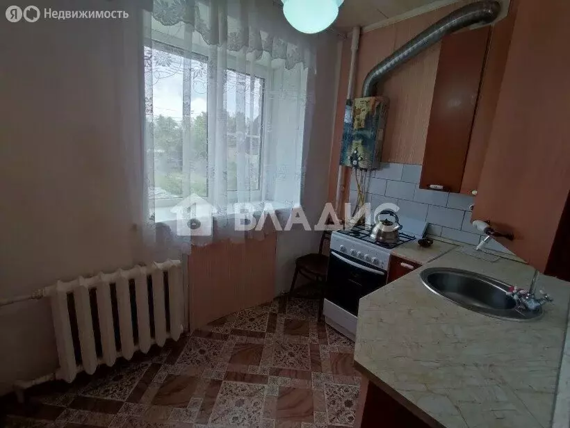 3-комнатная квартира: Вязники, улица Горького, 100 (62 м) - Фото 1