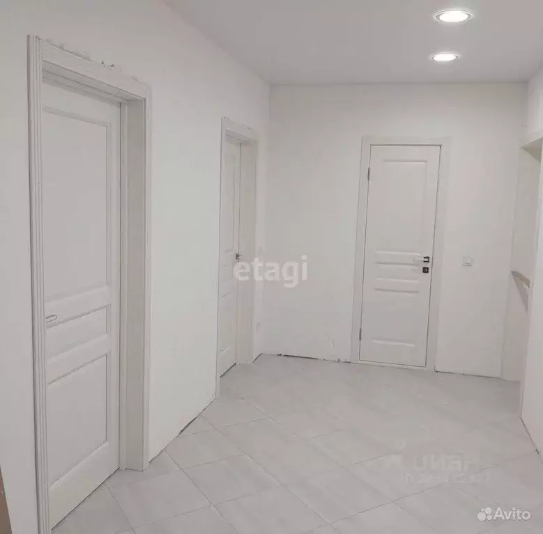 2-к кв. Тюменская область, Тюмень ул. Дружбы, 73к2 (82.9 м) - Фото 1