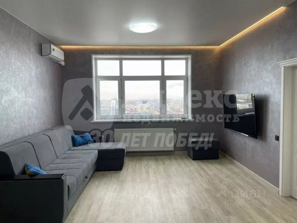 1-к кв. Тюменская область, Тюмень ул. Малыгина, 90 (56.0 м) - Фото 1