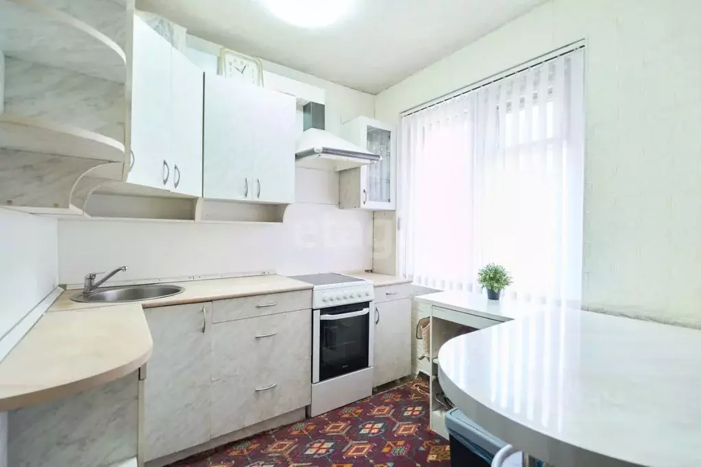3-к кв. Томская область, Томск Учебная ул., 3/2 (60.5 м) - Фото 0