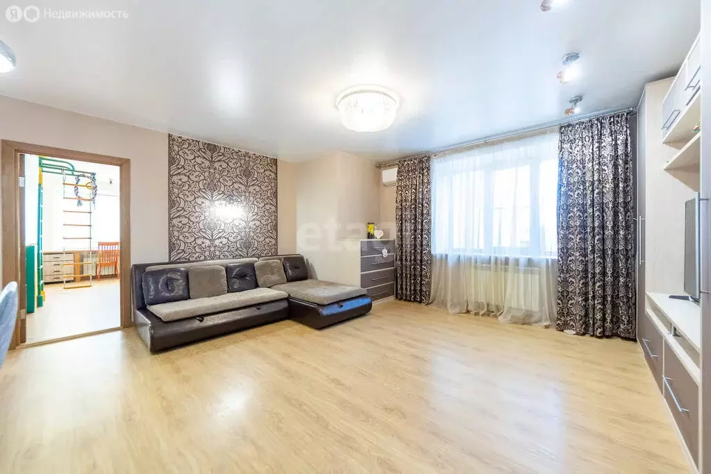 3-комнатная квартира: Хабаровск, улица Запарина, 135Б (75.5 м) - Фото 1