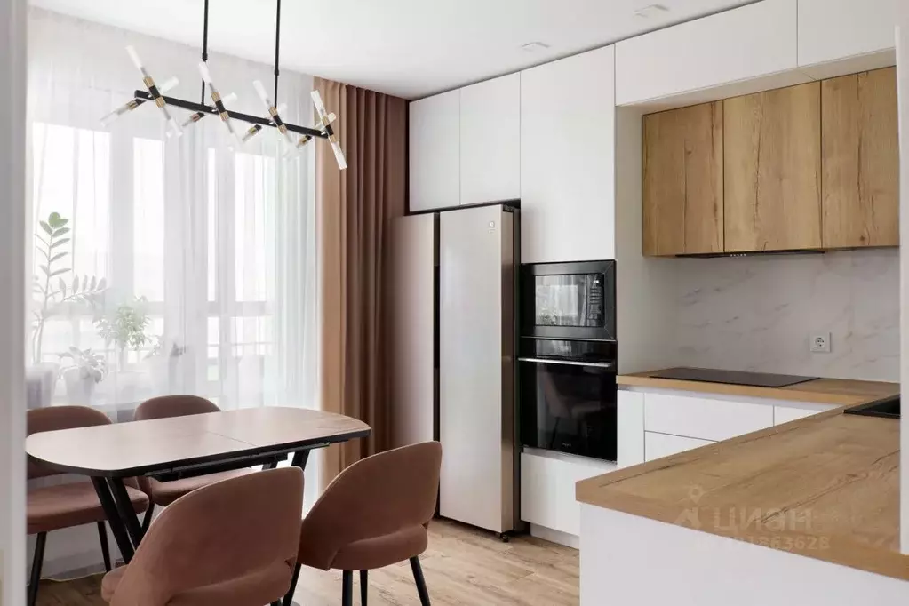 3-к кв. Татарстан, Казань ул. Александра Курынова, 10к3 (75.1 м) - Фото 1