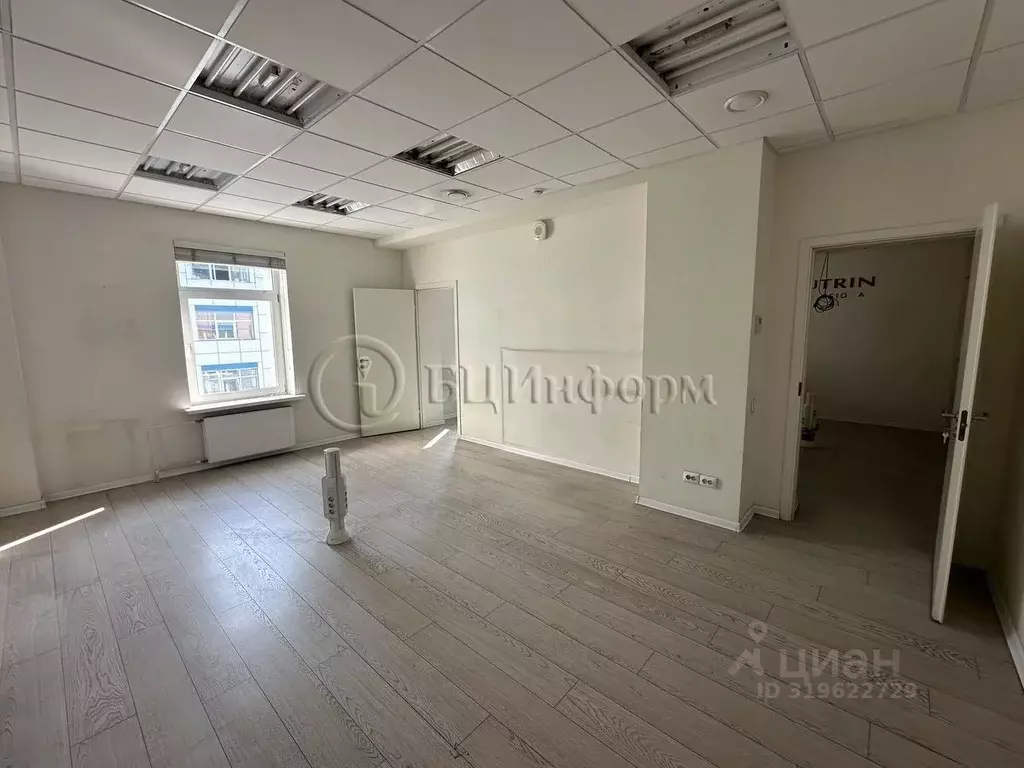 Офис в Санкт-Петербург просп. Обуховской обороны, 112к2И (238 м) - Фото 0