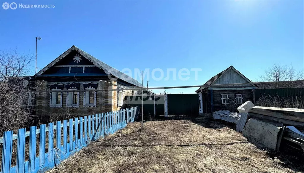 Дом в село Усть-Уза, Октябрьская улица (70.6 м) - Фото 0